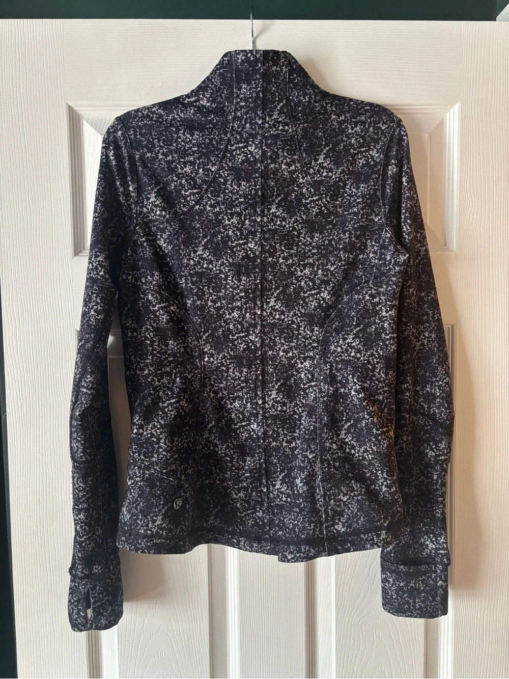 Lululemon Forme Jacket (Cuffins) Zip-Up. Size 8